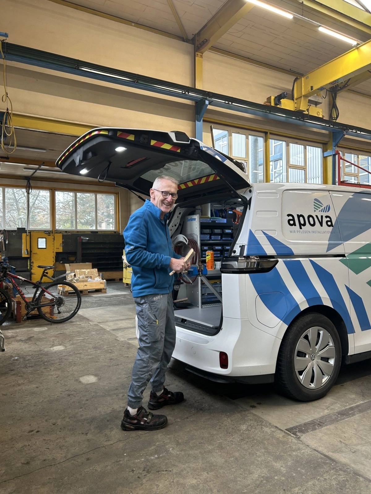 20251110_apova_in_action_trinkwasser_service_kunde_02-588.jpg