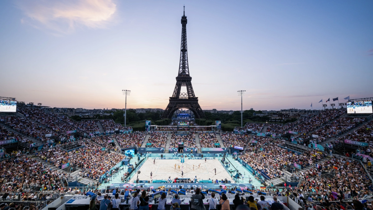 bild-volleyballstadion-olympische-spiele-2024-370.jpg